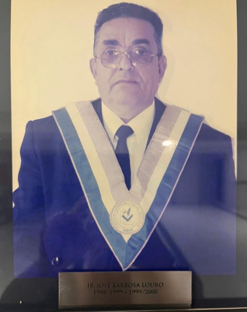 JOSÉ BARBOSA LOURO